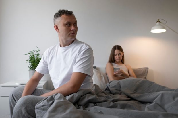 «Ο άνδρας μου δεν θέλει να κάνει σεξ μαζί μου και η δικαιολογία του με πλήγωσε ακόμη περισσότερο»