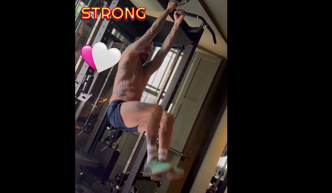 Ο Ντέιβιντ Μπέκαμ γυμνάζεται και ανεβάζει τη θερμοκρασία – Το βίντεο προπόνησης χωρίς μπλούζα