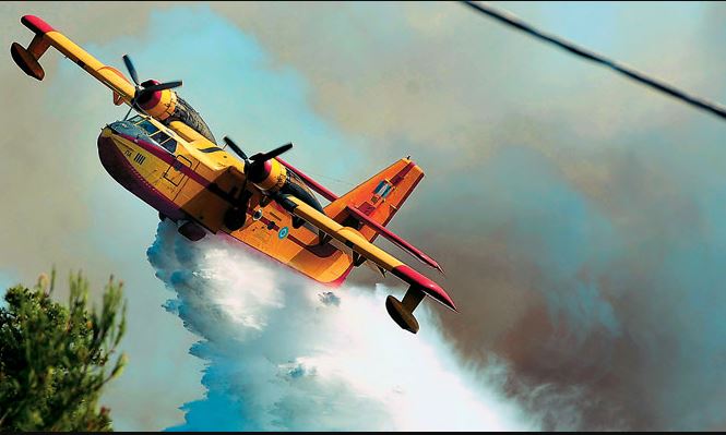 φωτιά- canadair