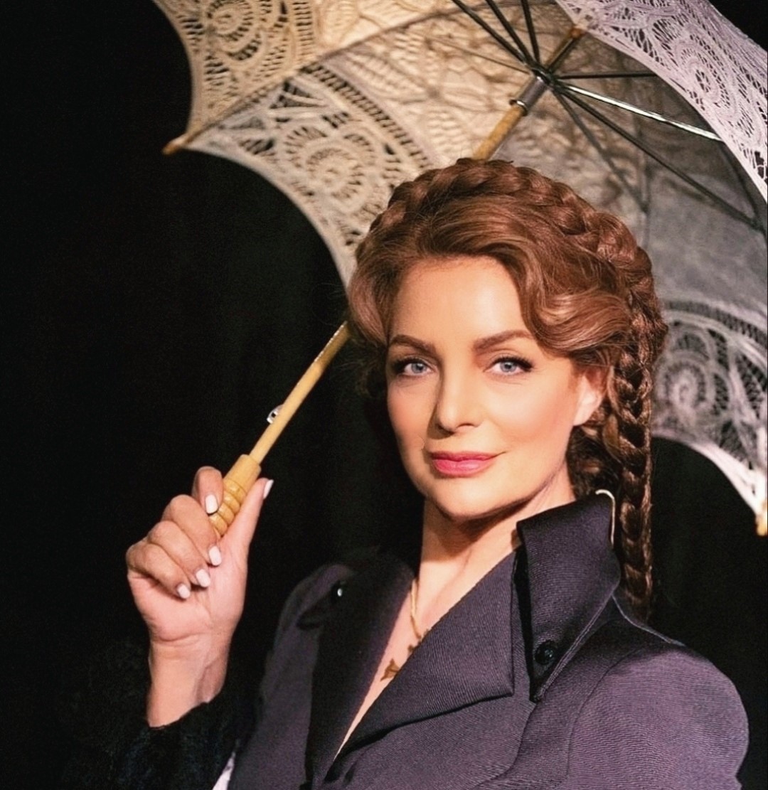 Άντζελα Γκερέκου: Πρεμιέρα την Παρασκευή για την πριγκίπισσα Σίσσυ – Νέες Φωτογραφίες