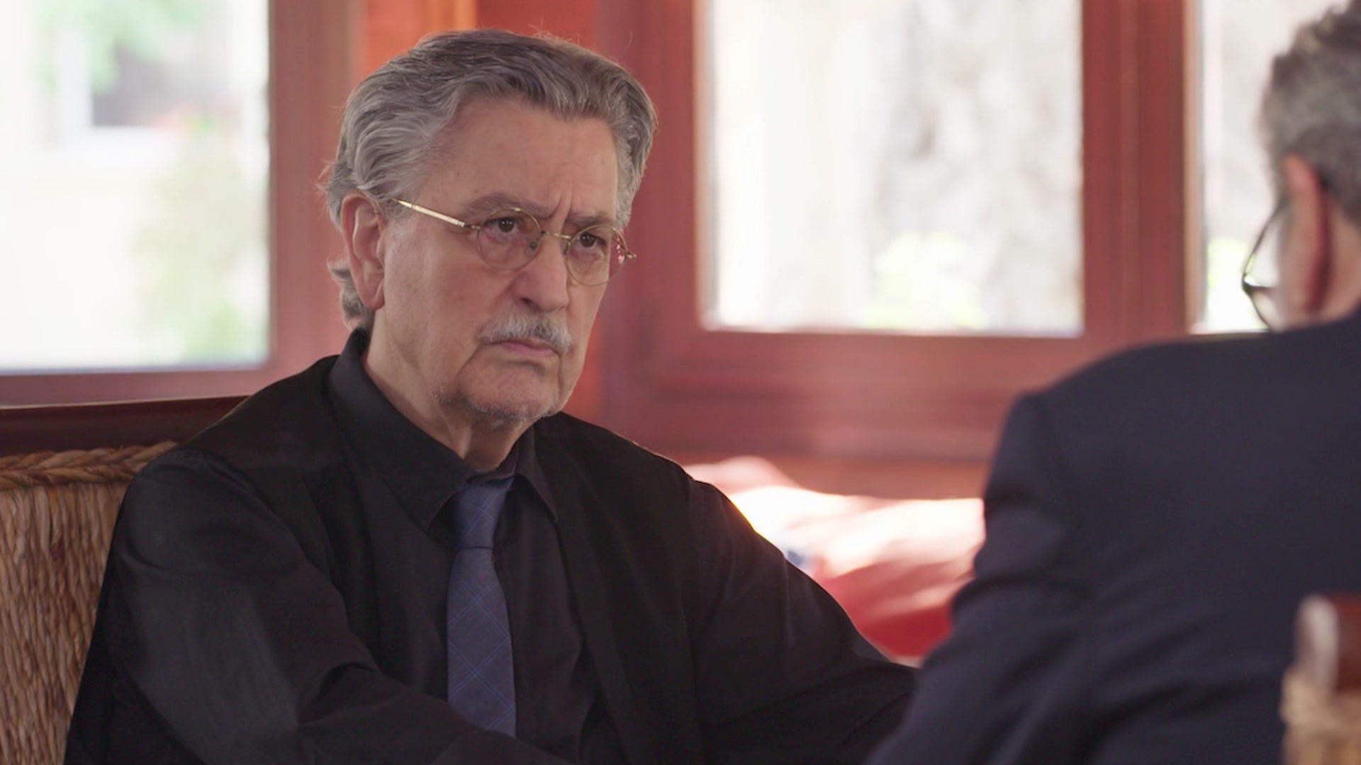 Η Γη της Ελιάς: Ο Ισίδωρος ζητάει από τον Λυκούργο να βρει τρόπο ώστε να σπάσει το προγαμιαίο σύμφωνο