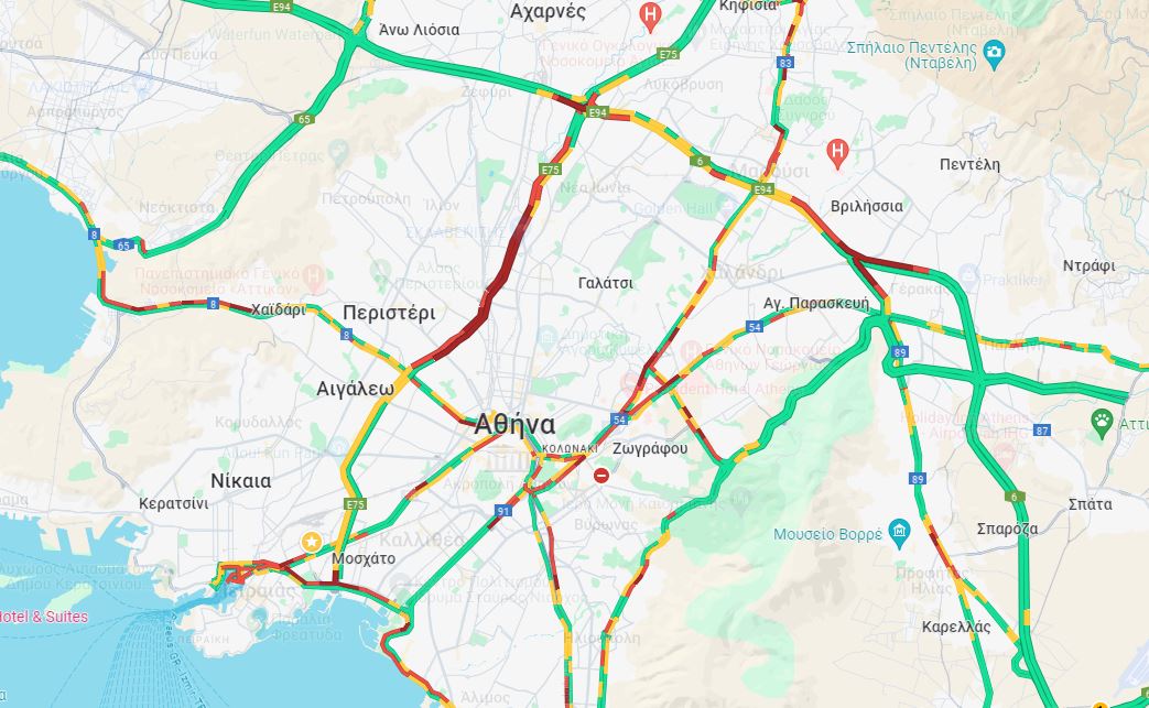Κίνηση… παντού: Απροσπέλαστος ο Κηφισός, στο «κόκκινο» το κέντρο της Αθήνας – Δείτε LIVE πού υπάρχουν προβλήματα
