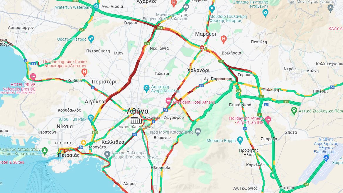 Κίνηση για «γερά νεύρα»: «Κόκκινος» ο Κηφισός – Καθυστερήσεις άνω των 30 λεπτών στην Αττική Οδό