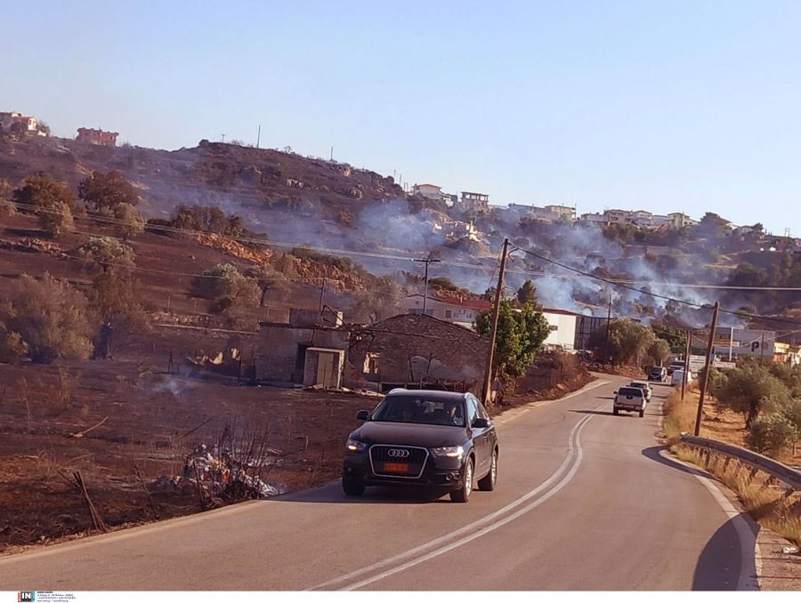Πυροσβεστική: Βελτιωμένη η εικόνα στις επικίνδυνες φωτιές – Μάχη με τις φλόγες σε Ηλεία και Αχαΐα, συνολικά 26 μηνύματα από το 112