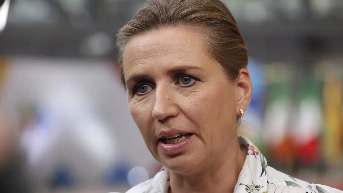 Δανία: Η πρωθυπουργός Φρεντέρικσεν δέχθηκε επίθεση στο κέντρο της Κοπεγχάγης – Συνελήφθη ο δράστης