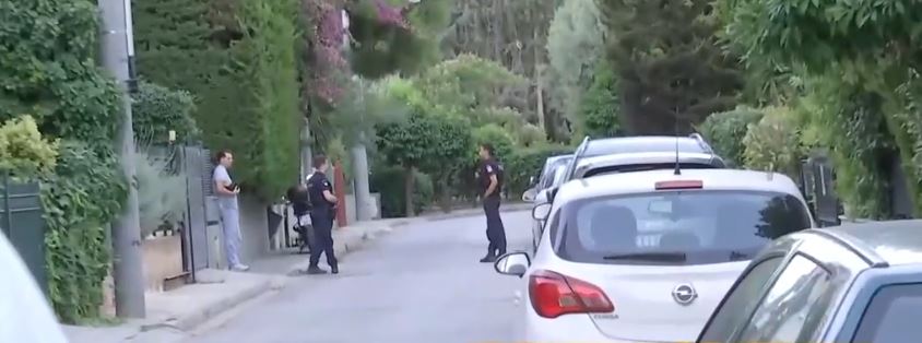 Άγνωστοι πέταξαν μολότοφ έξω από το σπίτι της Προέδρου του Αρείου Πάγου – Τραυματίστηκε ένας αστυνομικός