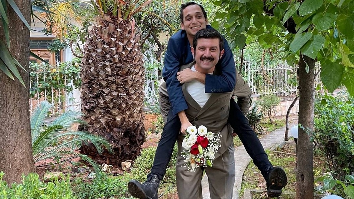 Μιχάλης Οικονόμου: Παντρεύτηκε τον σύντροφό του, Γιώργο Μακρή