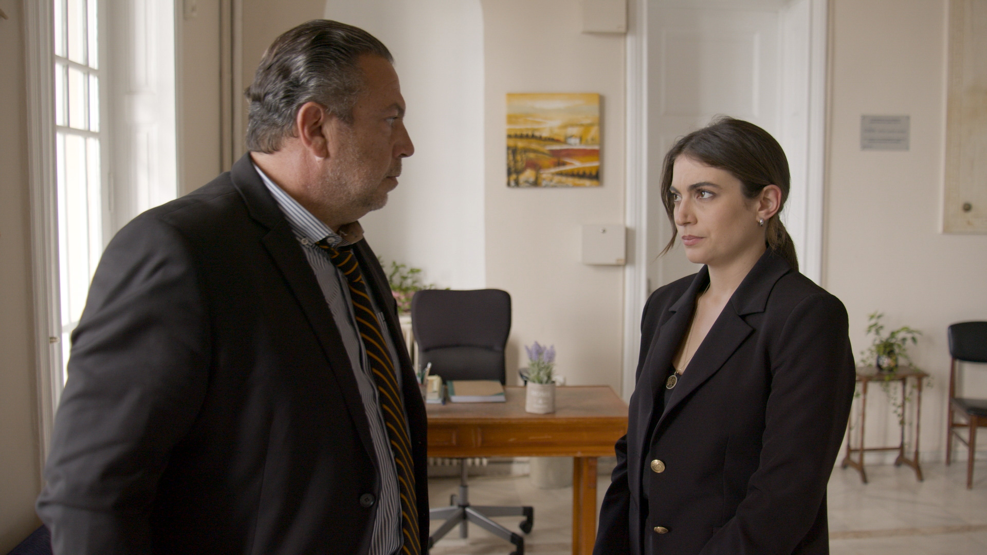 Παγιδευμένοι: Η Άννα και ο Χατζής αναλαμβάνουν δράση για να βγάλουν τον Δημήτρη από τη φυλακή