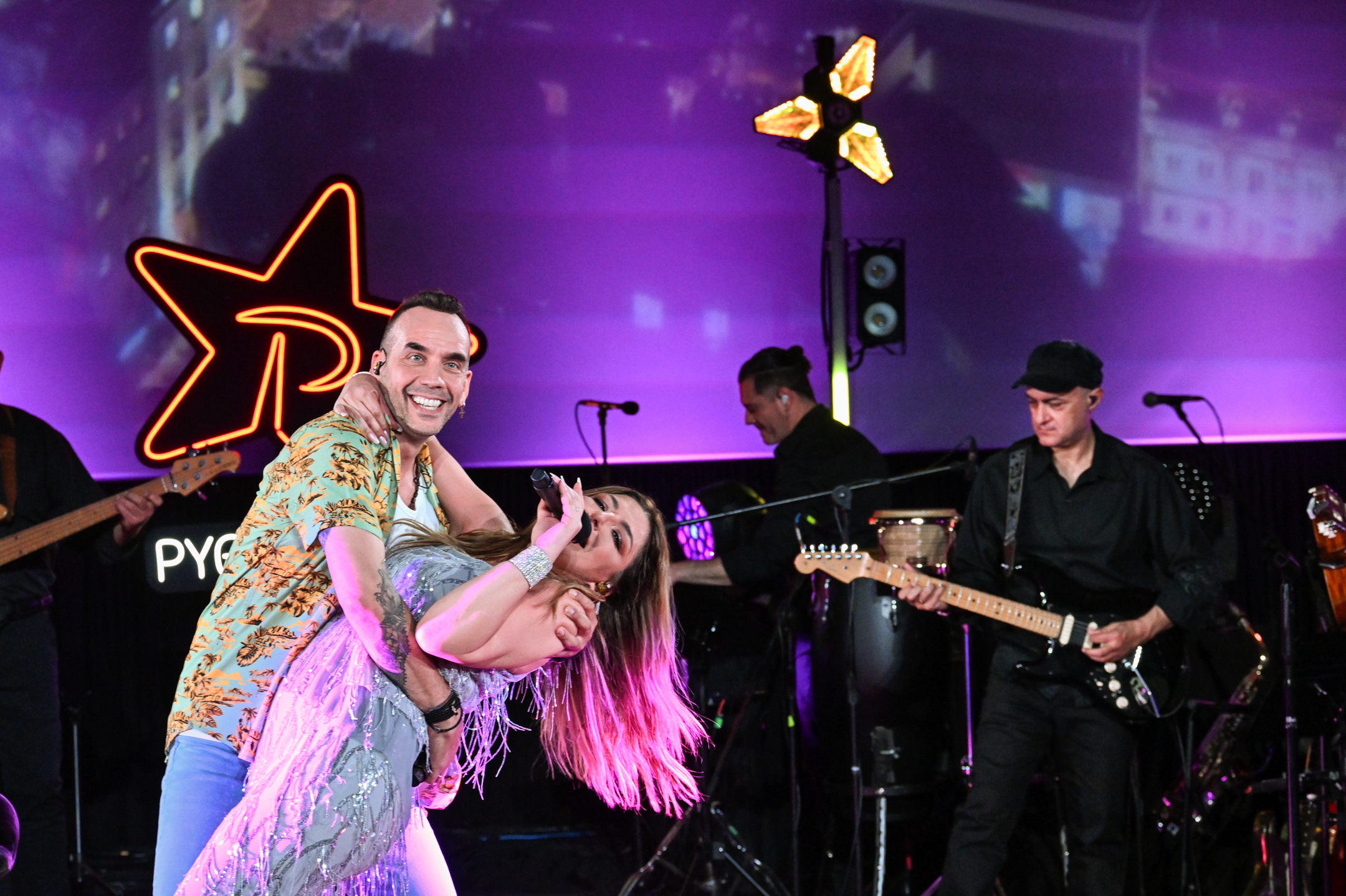 Έλενα Παπαρίζου- Πάνος Μουζουράκης: Έρχονται για μια φαντασμαγορική μουσική «νύχτα» στον ΑΝΤ1