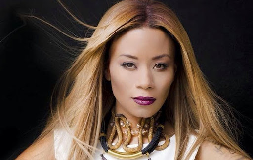 Shaya: «Ήταν δύσκολο, χρωστούσα πολλά λεφτά μετά τις Hi5»