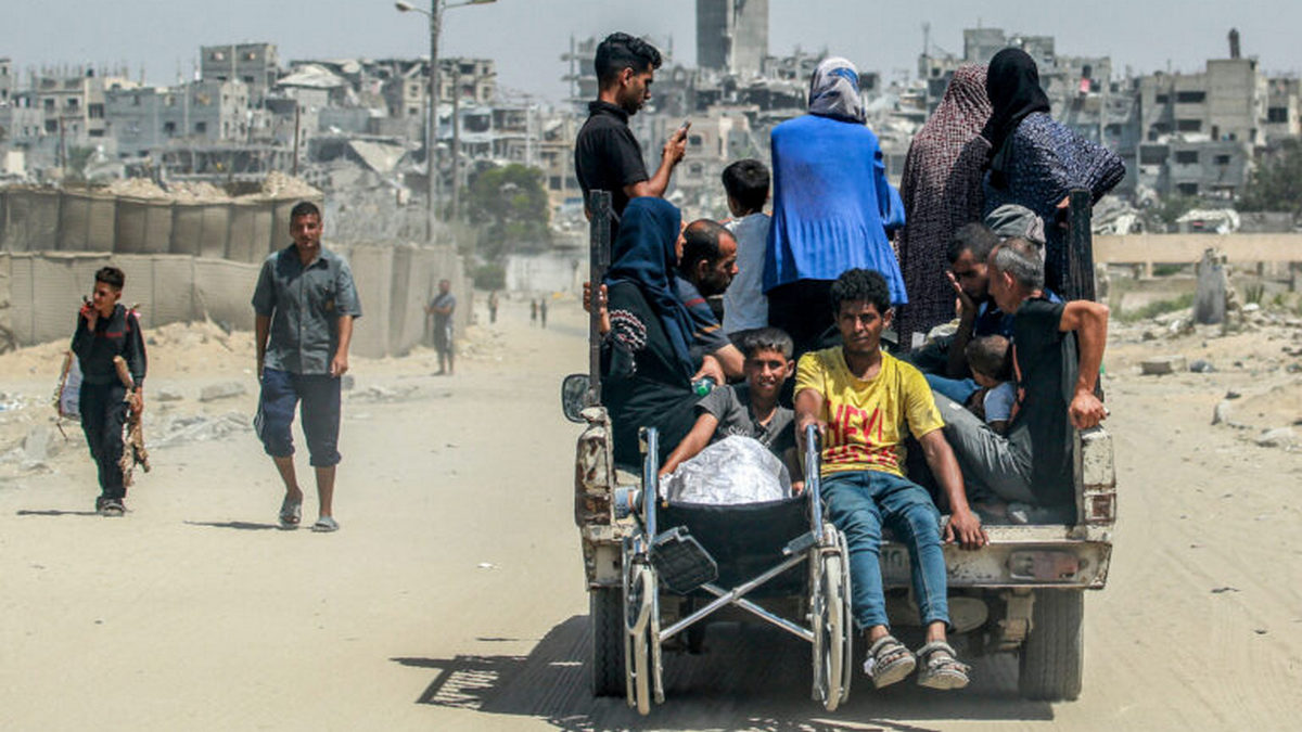 Χιλιάδες Παλαιστίνιοι φεύγουν από την πόλη της Γάζας – Εσπευσμένη απομάκρυνση των αμάχων διέταξε ο ισραηλινός στρατός
