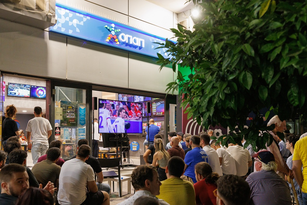 Ο προημιτελικός του Ευρωπαϊκού Πορτογαλία-Γαλλία σε κατάστημα ΟΠΑΠ στο Περιστέρι – Το απόλυτο ποδοσφαιρικό ραντεβού απόψε στις 21:00 στην οδό Δωδεκανήσου 53