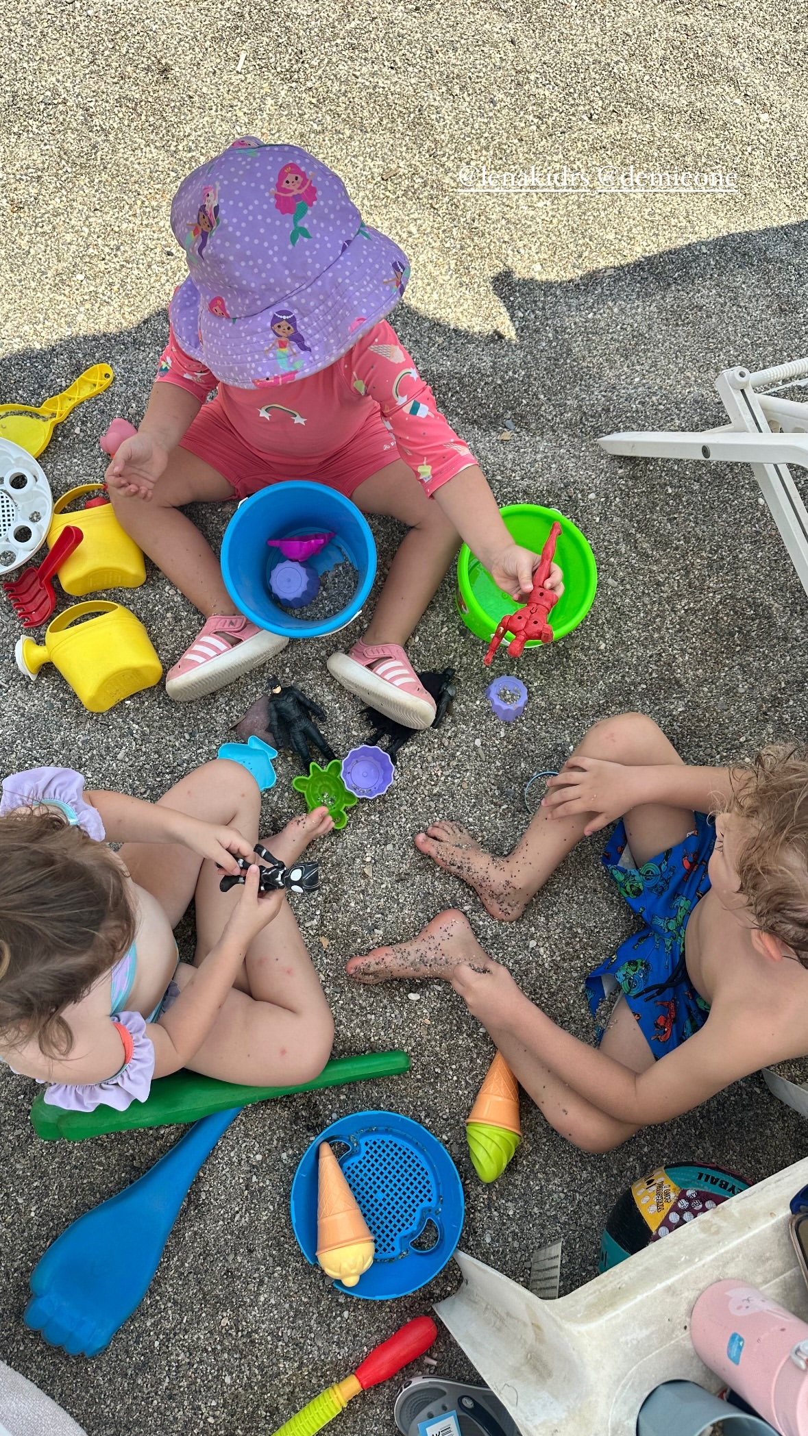 Αθηνά Οικονομάκου