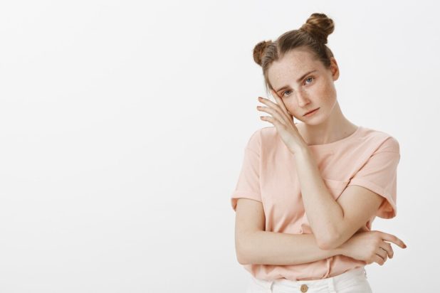 Ανησυχεί για την επικείμενη συνταξιοδότηση της μητέρας της – «πολύ φοβάμαι ότι θα ζητάει χρηματοδότηση από εμένα και την αδελφή μου»