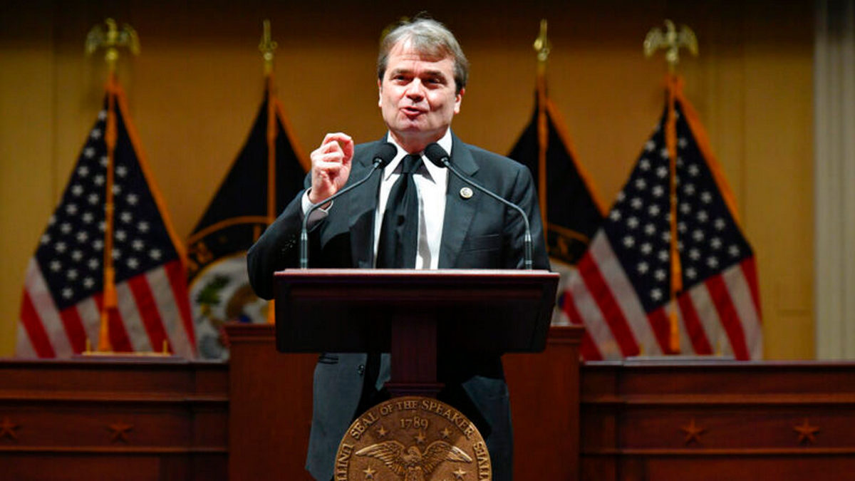 ΗΠΑ: Μάικ Κουίγκλι, ο 4ος Δημοκρατικός βουλευτής που καλεί τον Μπάιντεν να αποσύρει την υποψηφιότητά του