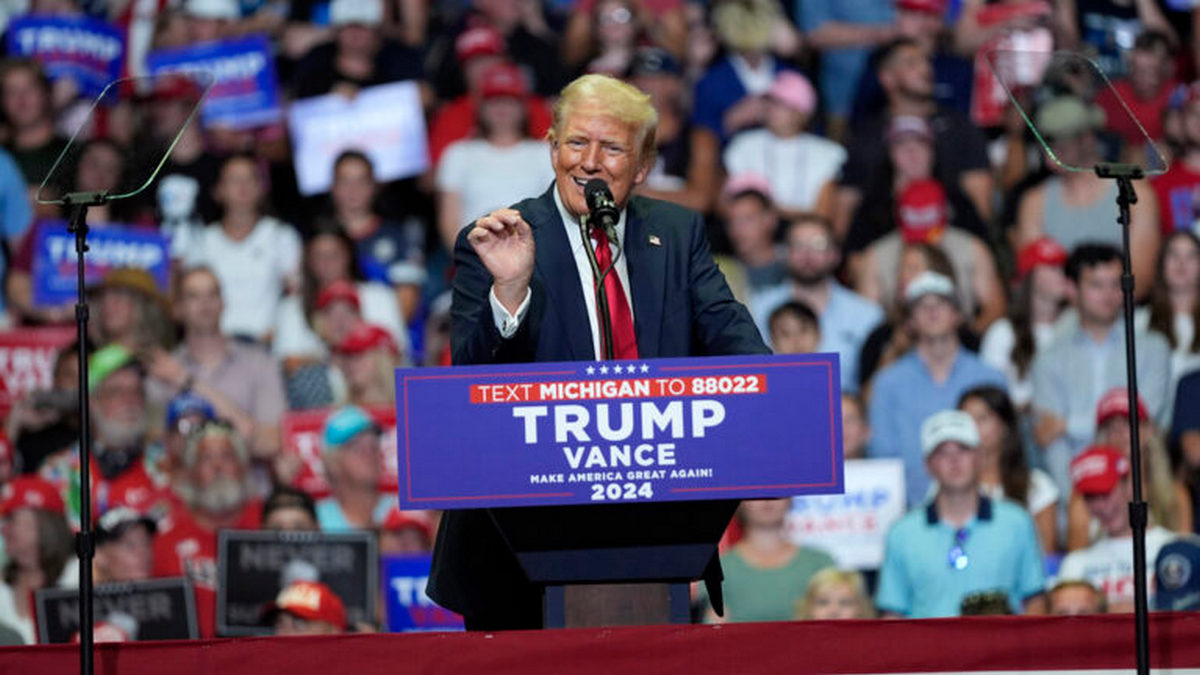 Τραμπ: «Δέχθηκα μια σφαίρα για τη δημοκρατία» – «Οι Δημοκρατικοί δεν έχουν ιδέα ποιος θα είναι ο υποψήφιός τους»