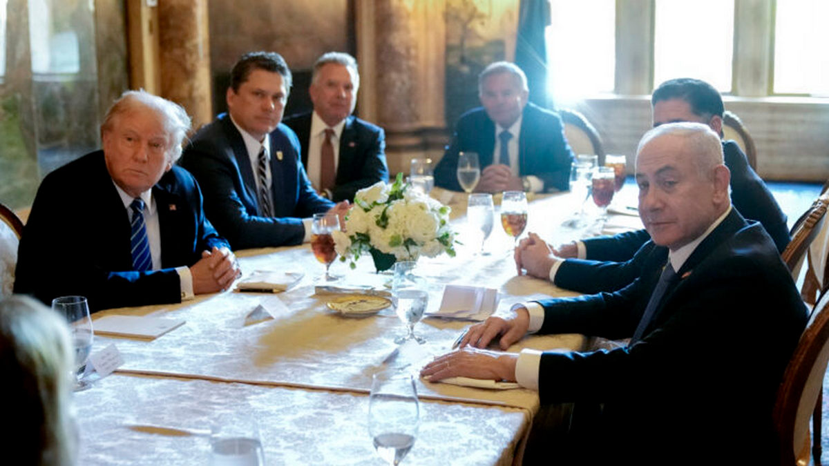 Ντόναλντ Τραμπ σε Νετανιάχου: Μπορεί να βρεθούμε μπροστά σε μεγάλους πολέμους στη Μέση Ανατολή αν δεν εκλεγώ