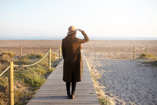 9 Διακριτικές συμπεριφορές των γυναικών όταν χάνουν το ενδιαφέρον τους σε μια σχέση