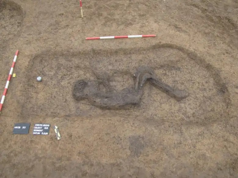 Ένας από τους τάφους που ανακαλύφθηκαν στην Τσεχία.