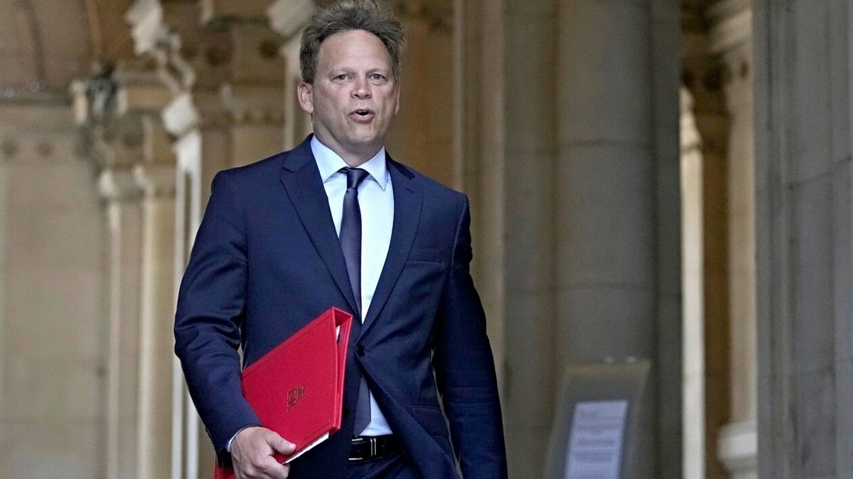 Βρετανία – Βουλευτικές εκλογές: Έχασε τη βουλευτική του έδρα ο υπουργός Άμυνας Γκραντ Σαπς