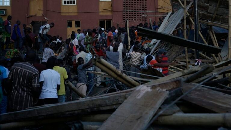 Νιγηρία: Τουλάχιστον 16 νεκροί μαθητές από την κατάρρευση σχολικού κτιρίου