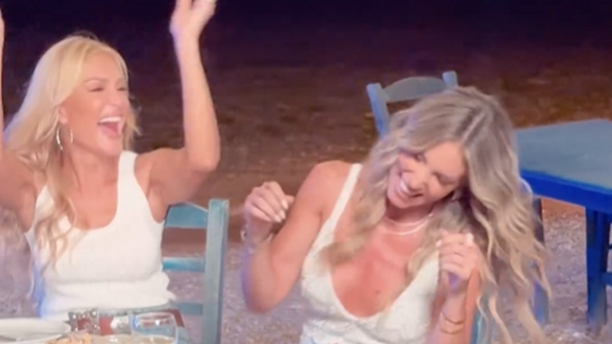 Νατάσα Θεοδωρίδου: Η Αθηνά Οικονομάκου πρωταγωνιστεί στο βίντεο κλιπ της – ΒΙΝΤΕΟ