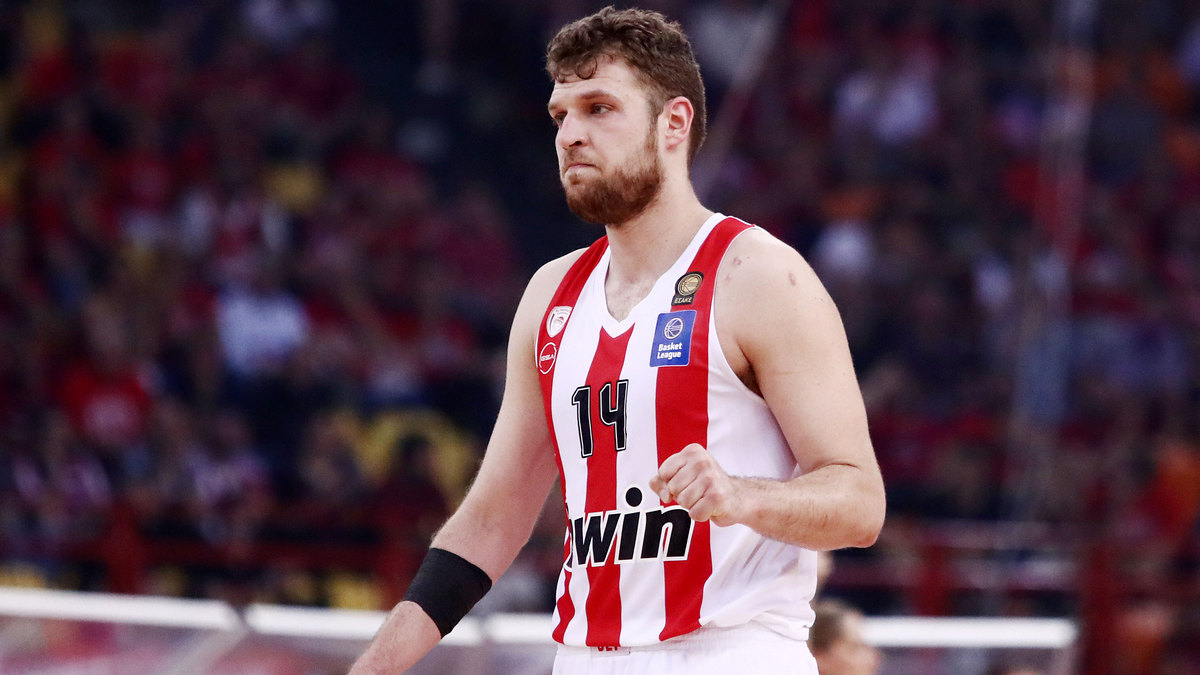 Σάσα Βεζένκοφ: Ένα βήμα πιο κοντά στον Ολυμπιακό – Οι 48 ώρες πέρασαν και πλέον μένει μόνο η ανακοίνωση