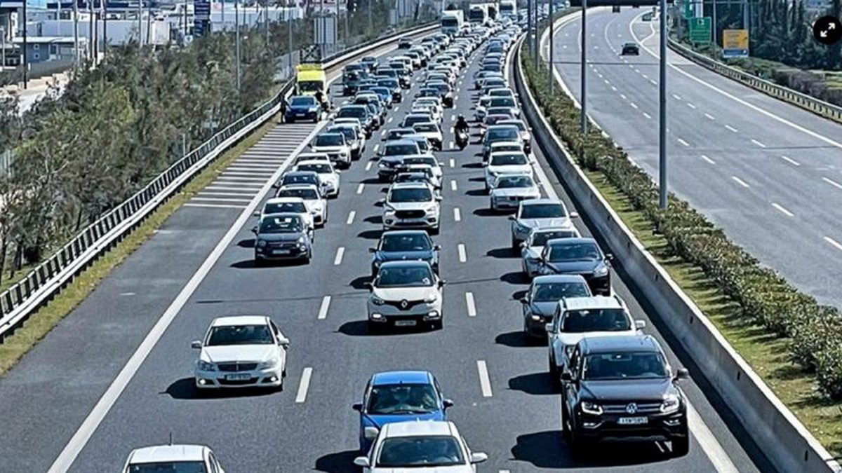 Θλιβερή πρωτιά για την Ελλάδα: Κατέχει τον πιο «γηρασμένο» στόλο οχημάτων στην Ευρώπη