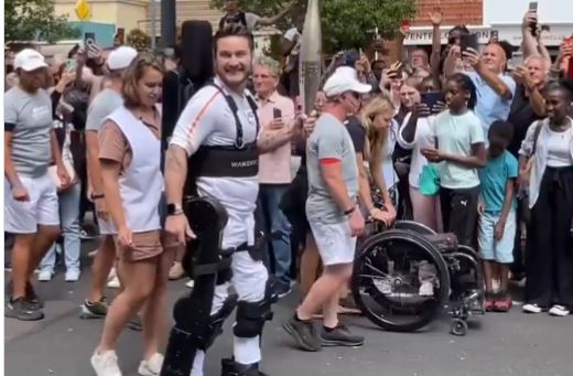 ΠΑΡΑΠΛΗΓΙΚΟΣ