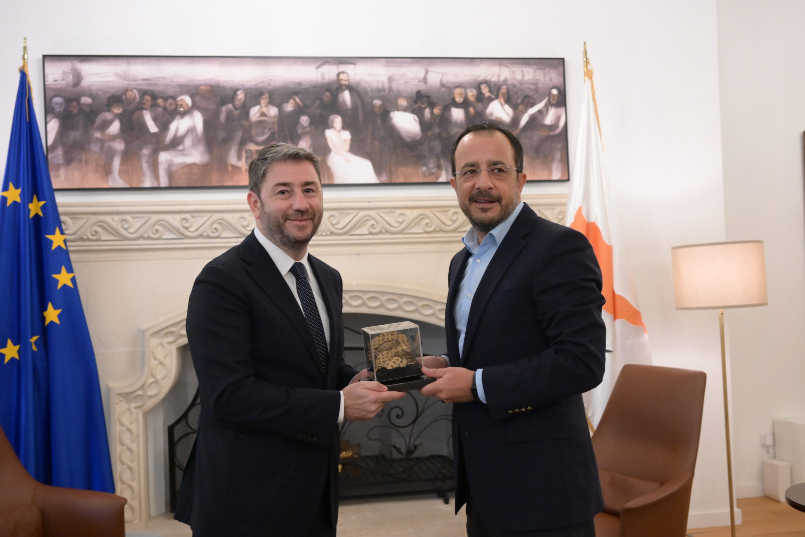 Συνάντηση Ανδρουλάκη – Χριστοδουλίδη: «Επανέναρξη των συνομιλιών για το Κυπριακό με την ΕΕ σε πρωταγωνιστικό ρόλο»