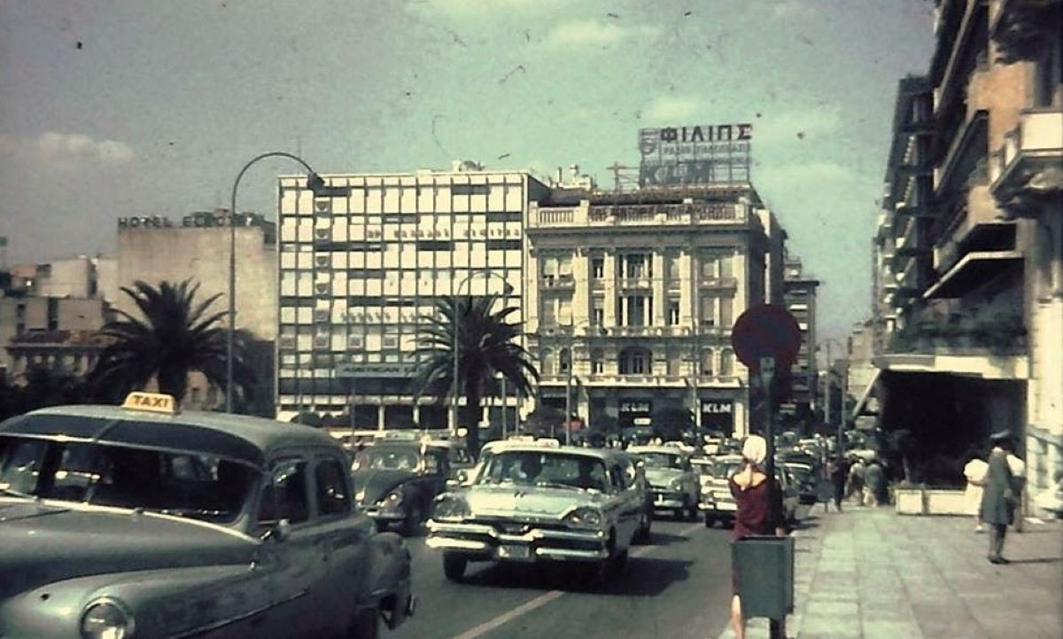 Κουίζ για την παλιά Αθήνα: Αναγνωρίζετε την οδό; Είναι από τις πιο γνωστές