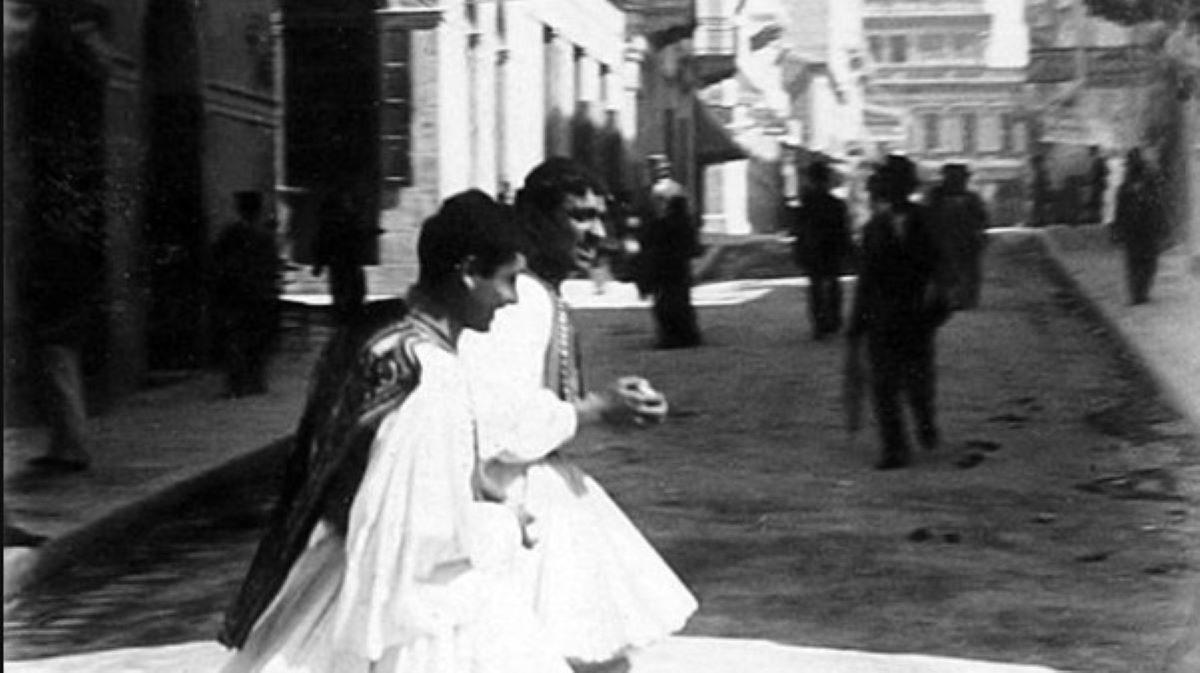 Κουίζ για την παλιά Αθήνα: Αναγνωρίζετε τον δρόμο; Είναι από τους πιο γνωστούς