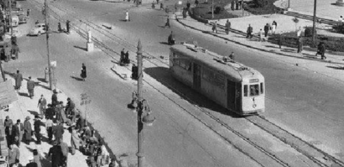 Κουίζ για την παλιά Αθήνα: Αναγνωρίζετε την οδό; Είναι από τις πιο γνωστές στο κέντρο της πόλης