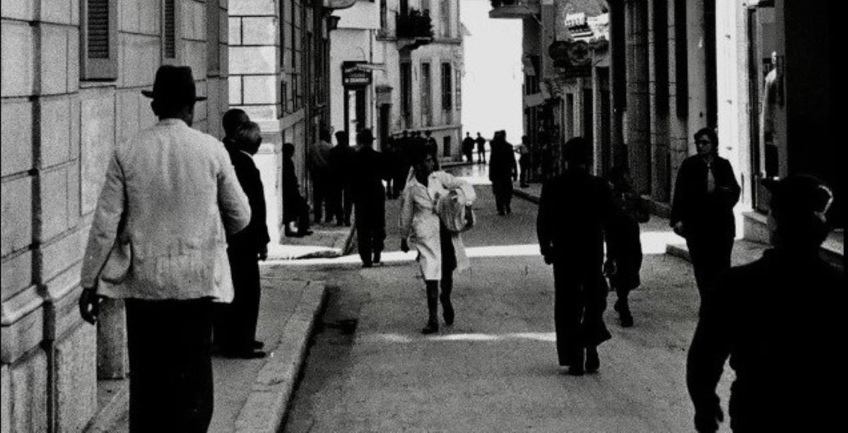 Κουίζ για την παλιά Αθήνα: Αναγνωρίζετε την οδό; Είναι από τις πιο γνωστές στο κέντρο της πόλης