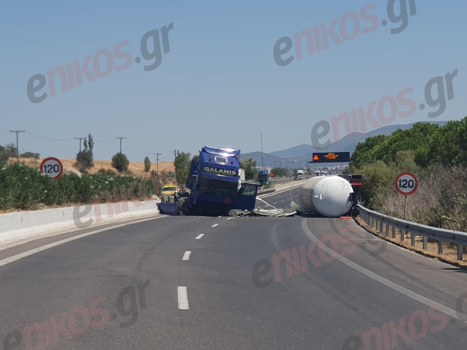 Κλειστή η Εθνική Οδός Αθηνών – Λαμίας έπειτα από ανατροπή βυτιοφόρου με υγραέριο – ΦΩΤΟ αναγνώστη
