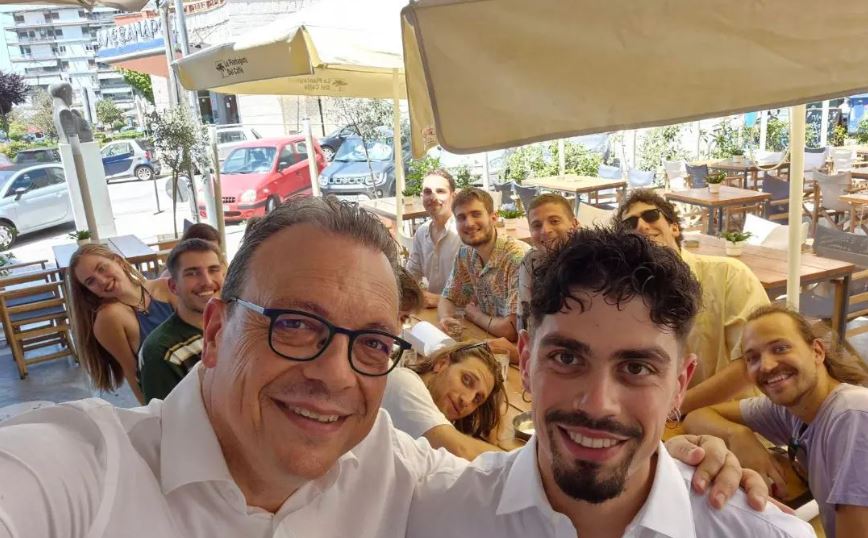 Ο Σωκράτης Φάμελλος με τον γιο του Πέτρο