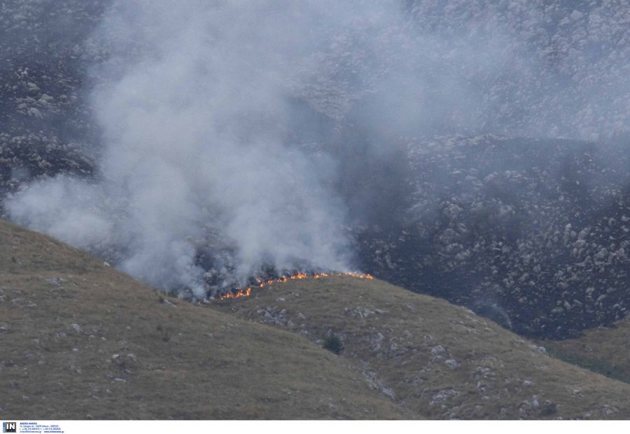 Δράμα: Καίει για 7η μέρα η φωτιά στο Φαλακρό – Δασοκομάντος ανέβηκαν με ελικόπτερο στο βουνό – ΦΩΤΟ και ΒΙΝΤΕΟ