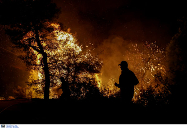 Φωτιά Βράδυ
