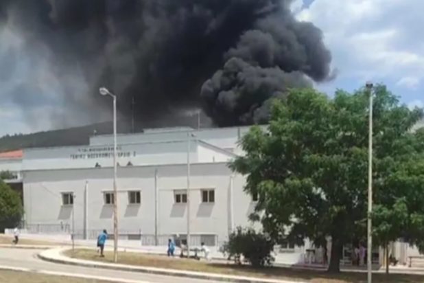 φωτιά Δράμα