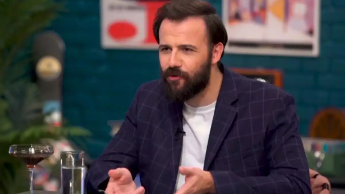 Νίκος Γκέλια: «Δάσκαλος στο δημοτικό μου είπε ότι δεν έχω δικαίωμα να μιλώ για την ελληνική ιστορία γιατί είμαι Αλβανός»