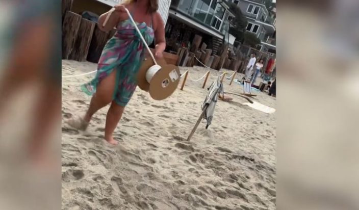 ΓΥΝΑΙΚΑ ΚΑΛΙΦΟΡΝΙΑ