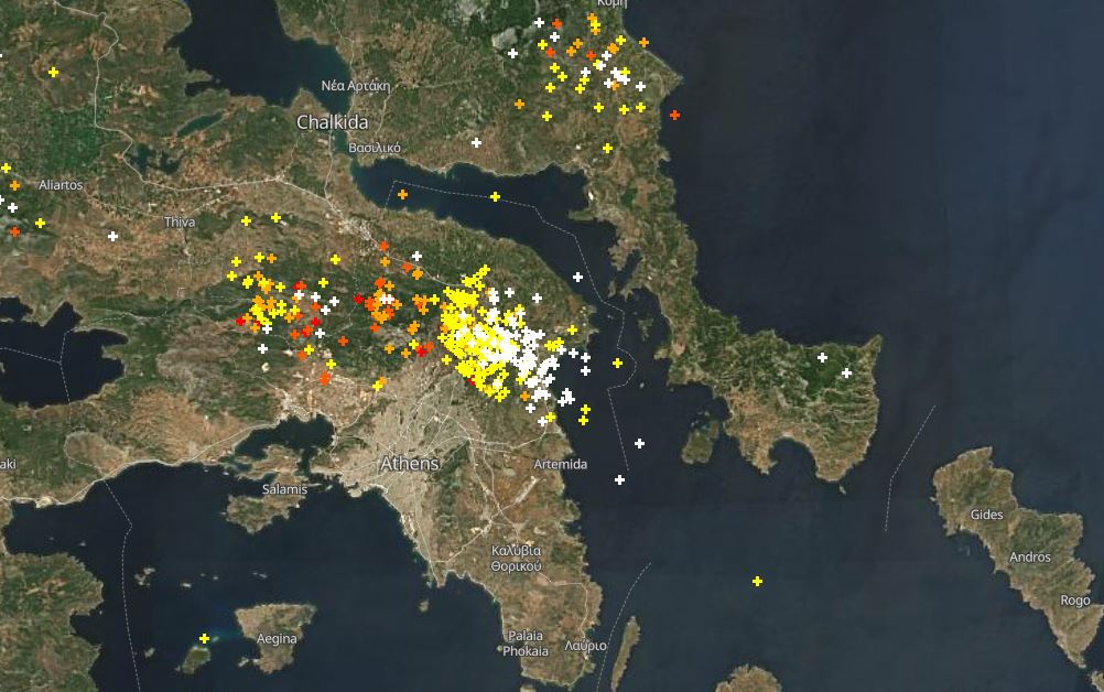 Φωτιές από κεραυνούς σε Διόνυσο, Μαραθώνα και Χαλάνδρι – Δείτε LIVE πού σημειώνονται καταιγίδες