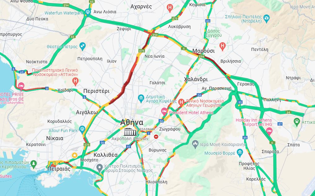 LIVE η κίνηση: Τροχαίο και καθυστερήσεις στην Αττική Οδό – Στο «κόκκινο» με το καλημέρα ο Κηφισός