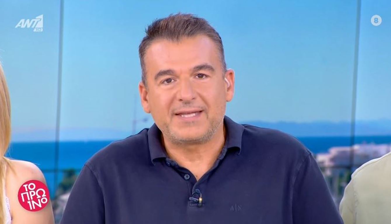 Γιώργος Λιάγκας Τήνος - Βουτιά σε φυσική πισίνα