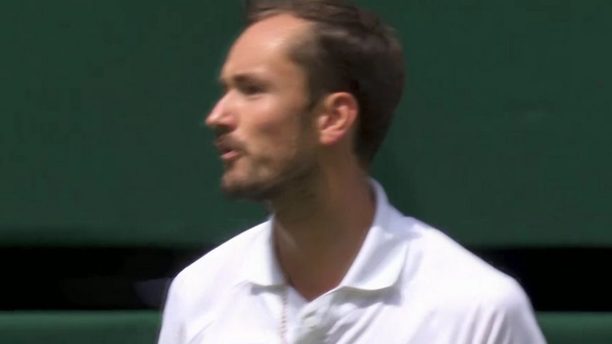 Wimbledon: Ο Μεντβέντεφ έβρισε την Ελληνίδα διαιτητή Εύα Ασδεράκη – «Άντε γ…» – ΒΙΝΤΕΟ