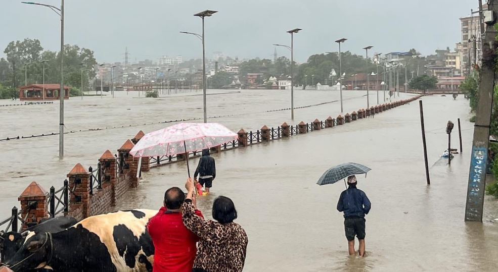 Νεπάλ- πλημμύρες