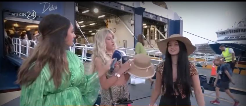 Πειραιάς: Φίλες εμφανίζονται «matchy- matchy» στο λιμάνι με βαλίτσες… Barbie – Δείτε βίντεο