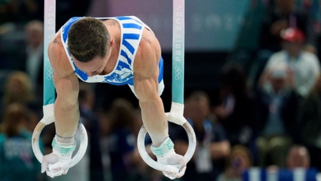 Λευτέρης Πετρούνιας