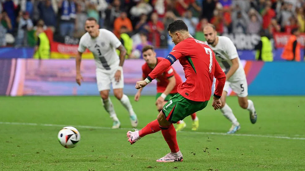 Euro 2024: O Όμπλακ απέκρουσε το πέναλτι του Κριστιάνο Ρονάλντο και ο Πορτογάλος έβαλε τα κλάματα – ΒΙΝΤΕΟ