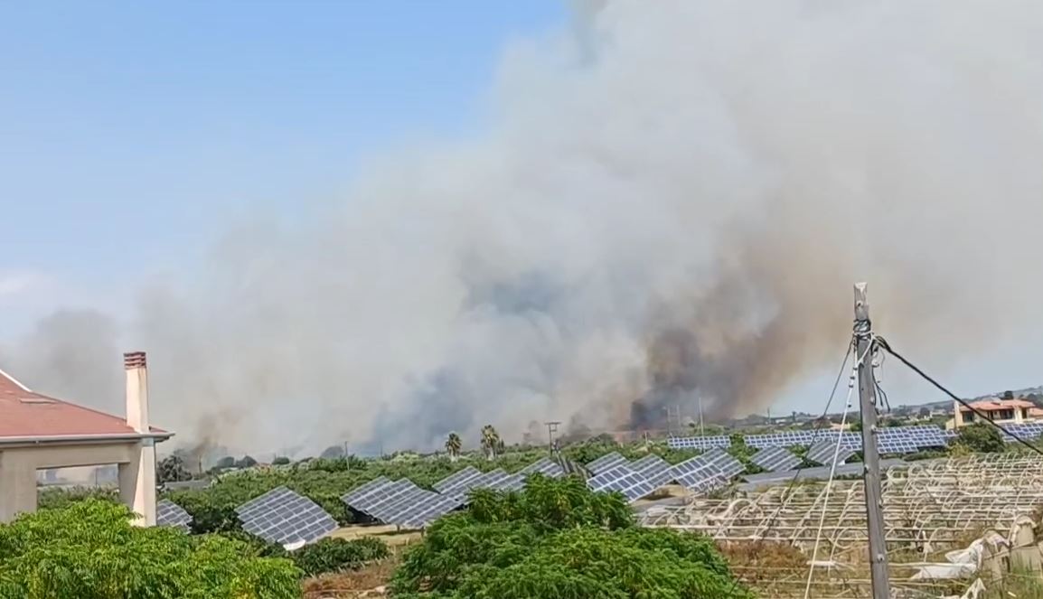 Φωτιά τώρα στην Πρέβεζα – Εκκενώνονται περιοχές